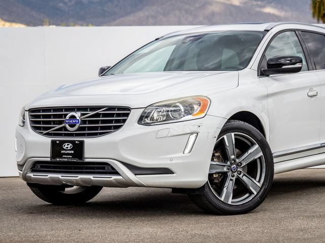 Used 2017 Volvo XC60 T6 Dynamic w/ Preferred Option Package AWD/4WD image 2