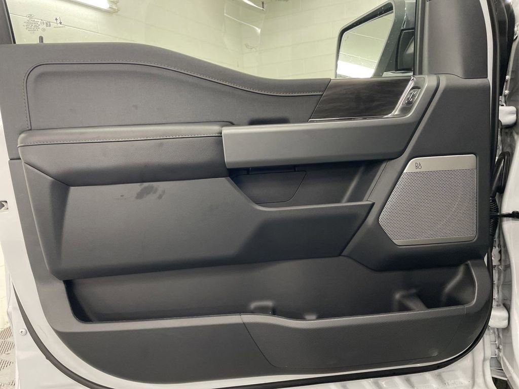 New 2025 Ford F150 Lariat w/ Equipment Group 502A High image 22