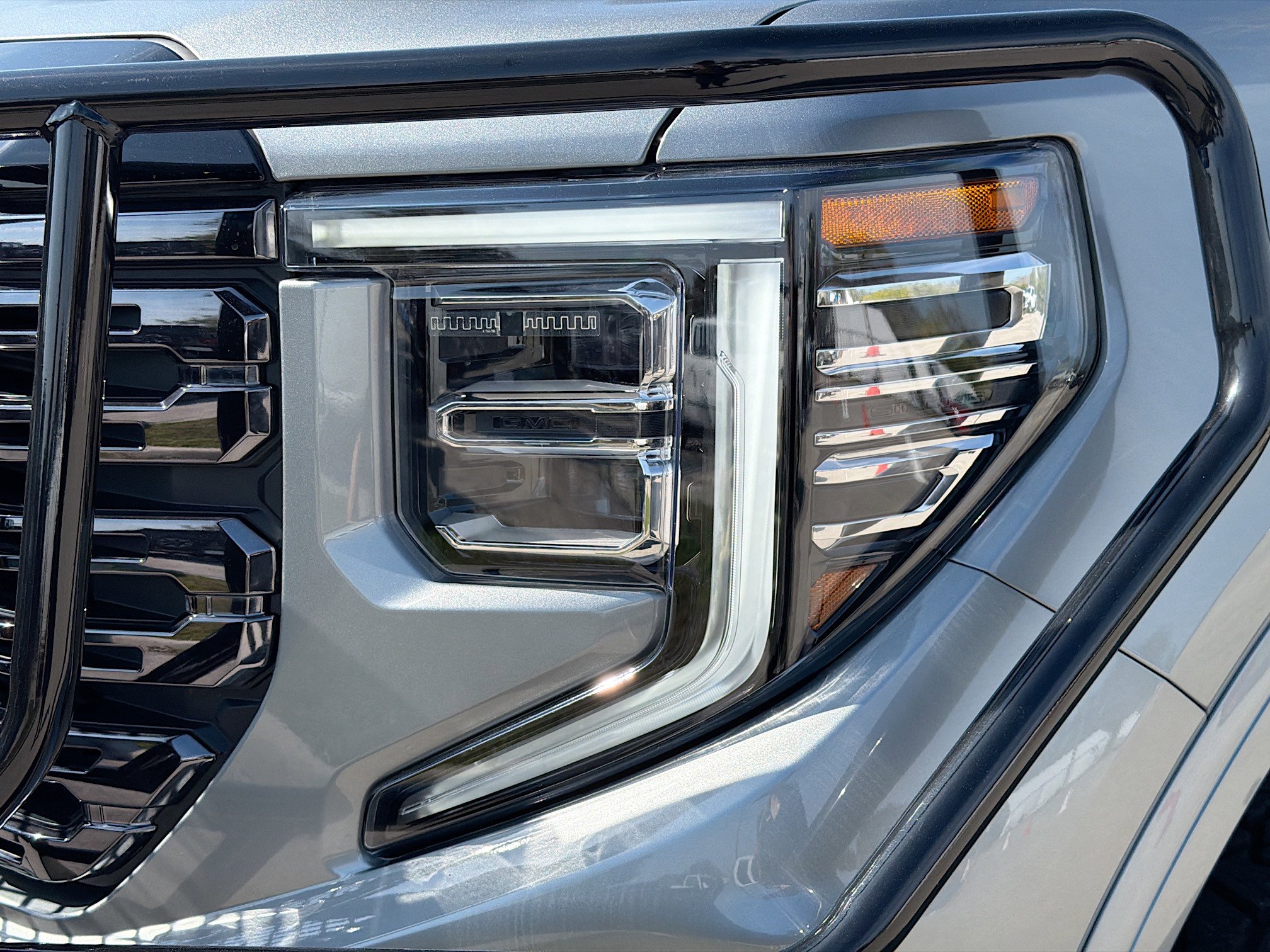 Used 2025 GMC Sierra 1500 Denali Ultimate image 9