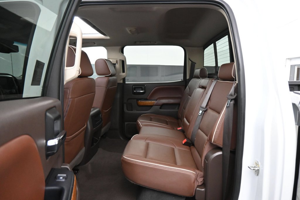 Used 2019 Chevrolet Silverado 2500 High Country w/ Duramax Plus Package AWD/4WD image 19