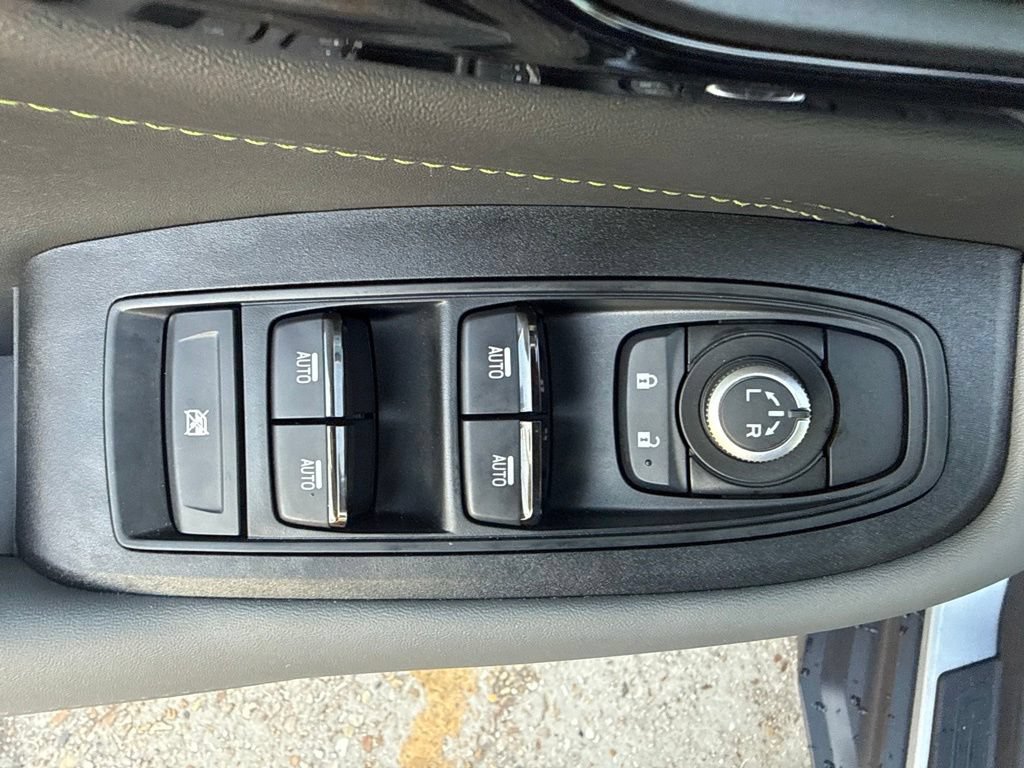 Used 2025 Subaru Outback Onyx Edition AWD/4WD image 10