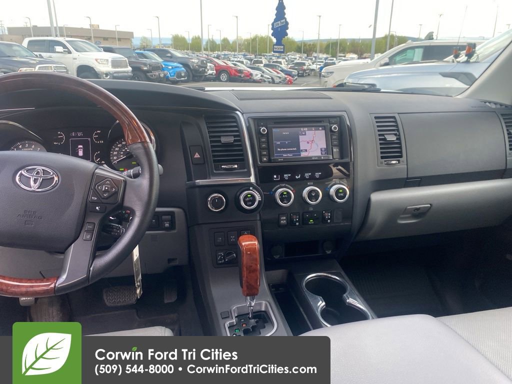 Used 2019 Toyota Sequoia Platinum AWD/4WD image 2