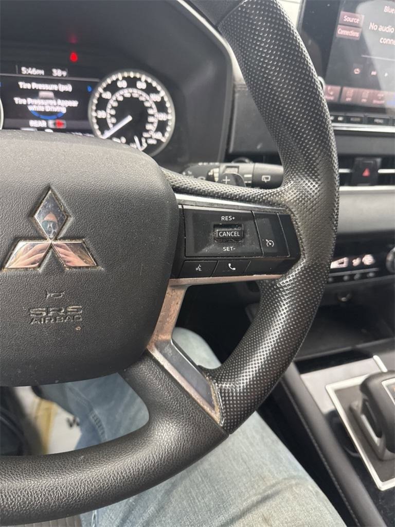 Used 2022 Mitsubishi Outlander ES image 23