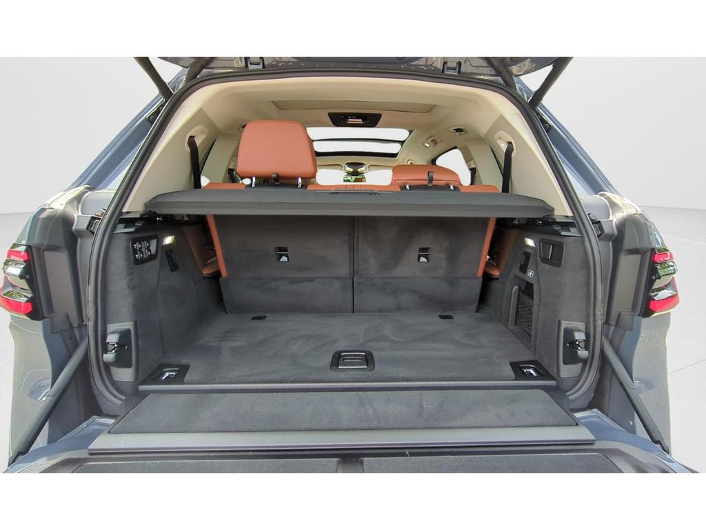 Certified 2023 BMW X7 xDrive40i w/ Premium Package AWD/4WD image 9