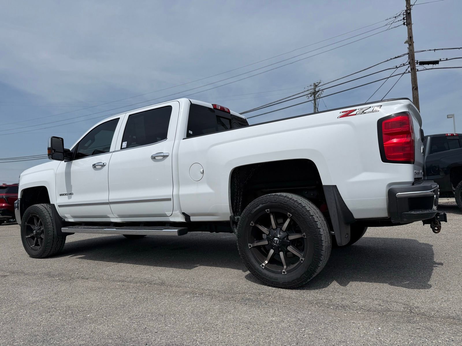 Used 2019 Chevrolet Silverado 2500 LTZ w/ LTZ Plus Package AWD/4WD image 5