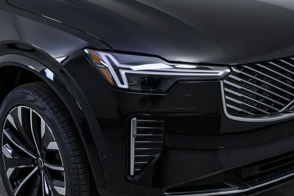 New 2026 Volvo XC90 B6 Plus w/ Protection Package Premier AWD/4WD image 37