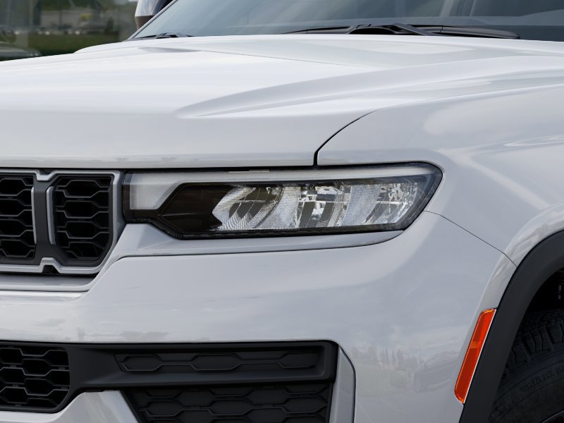 New 2026 Jeep Grand Cherokee Altitude AWD/4WD image 10