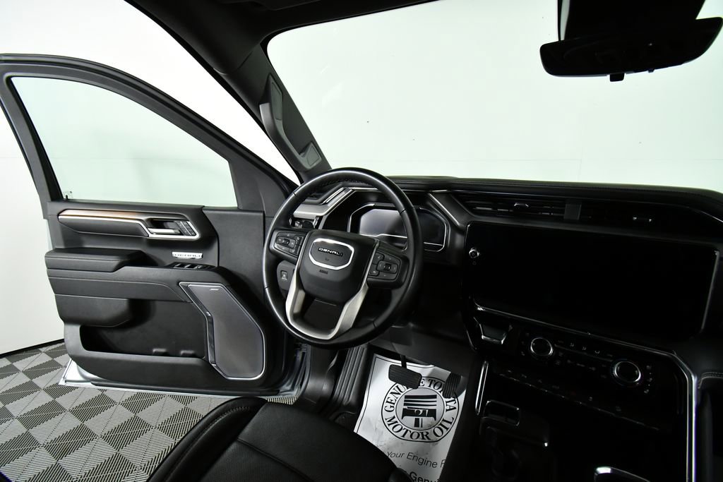 Used 2025 GMC Sierra 1500 Denali w/ Technology Package AWD/4WD image 20