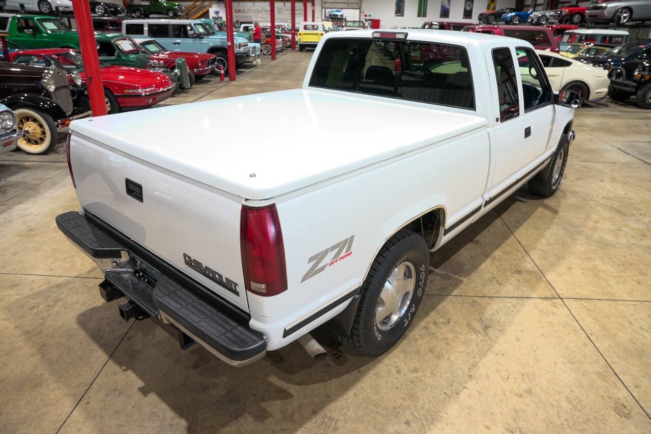 Used 1998 Chevrolet Silverado 1500 4x4 Extended Cab w/ Preferred Equipment Group 2 image 17