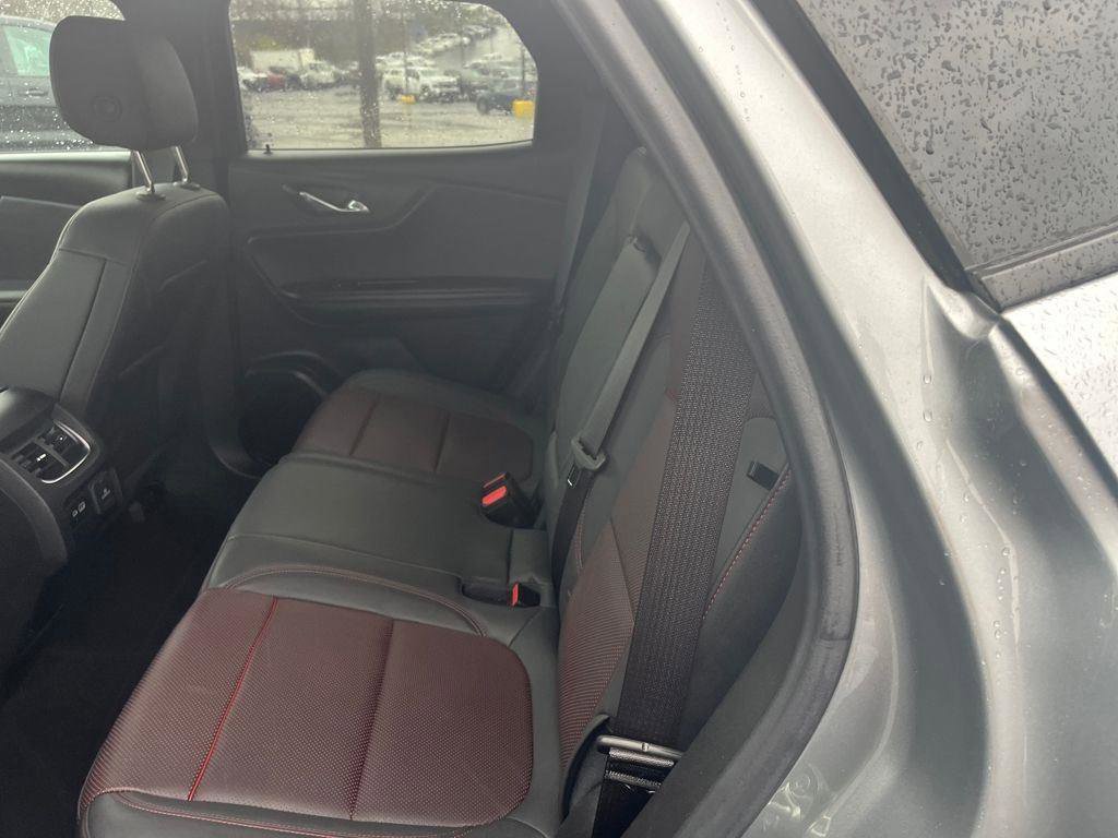 Used 2025 Chevrolet Blazer RS FWD image 23