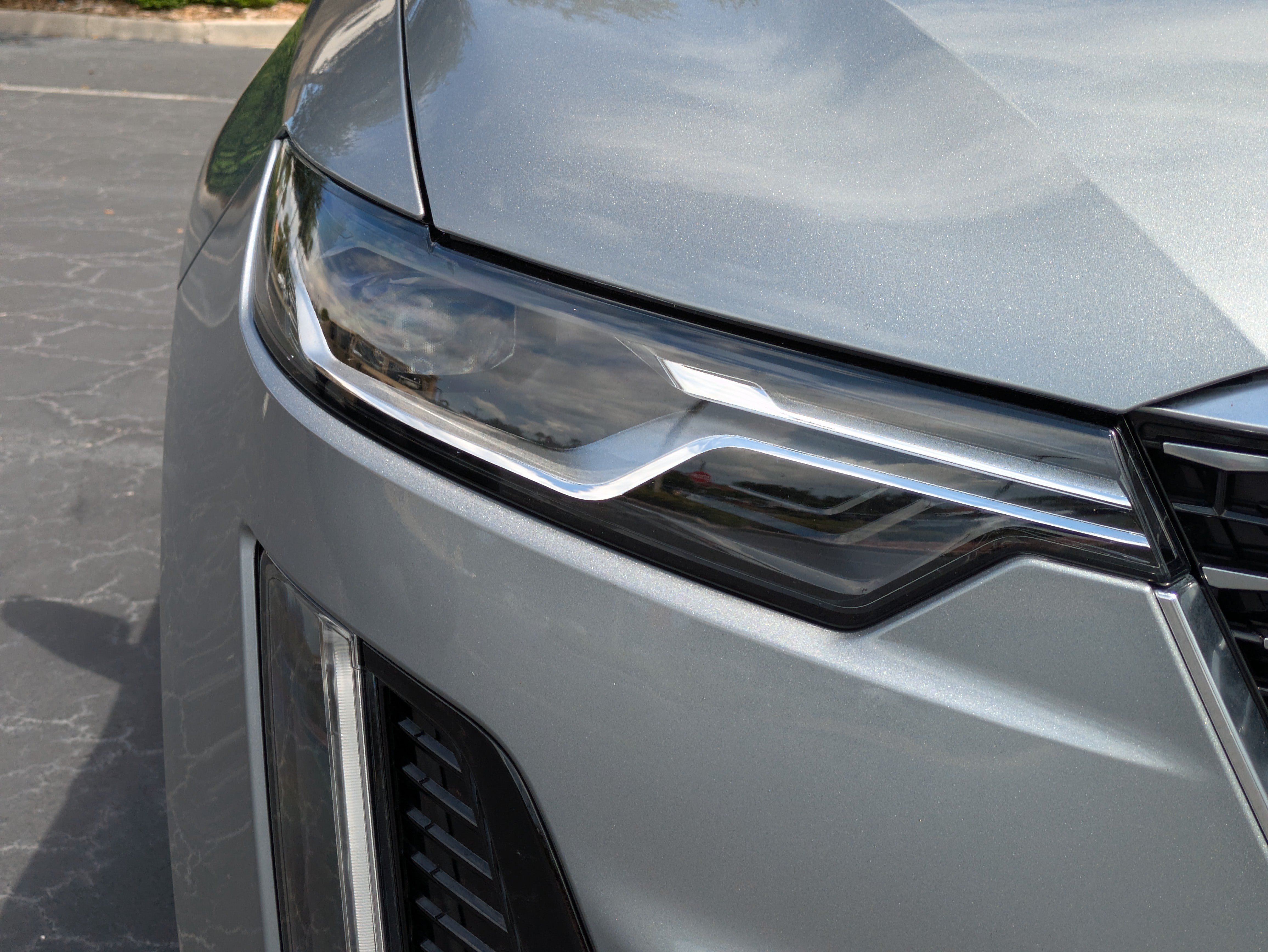 Certified 2024 Cadillac XT6 Premium Luxury FWD image 9