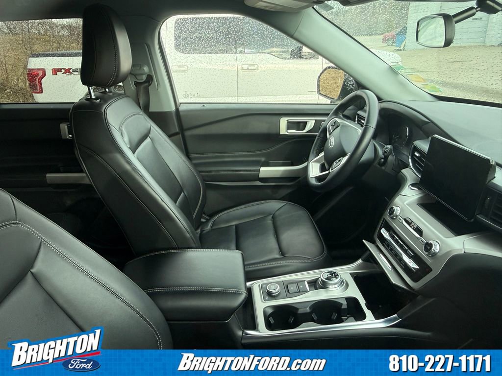 Certified 2023 Ford Explorer XLT w/ Equipment Group 202A image 7