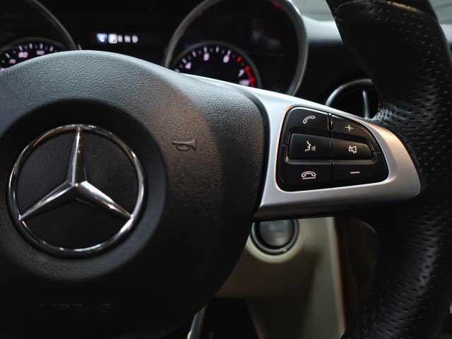 Used 2019 Mercedes-Benz SLC 300 image 19
