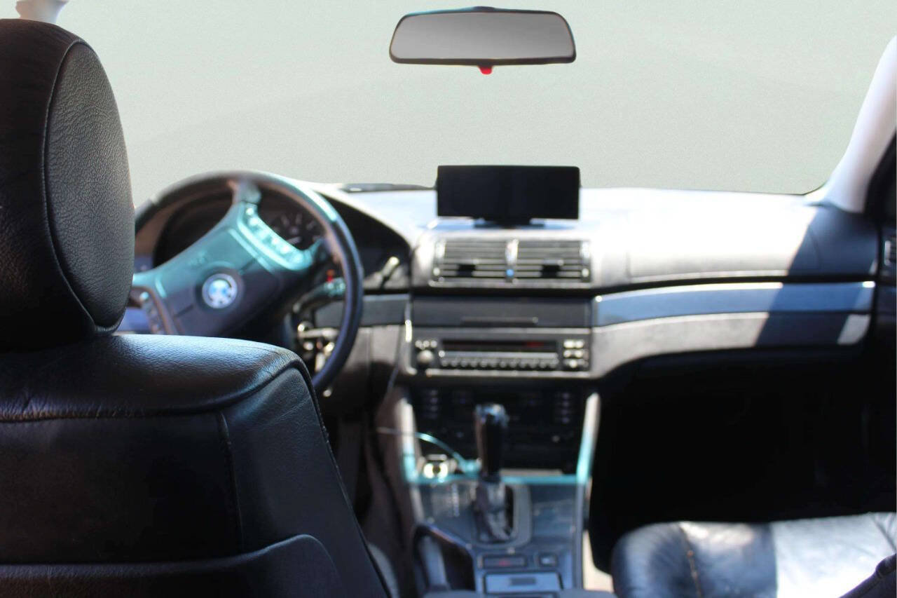 Used 1998 BMW 528i Sedan RWD image 8