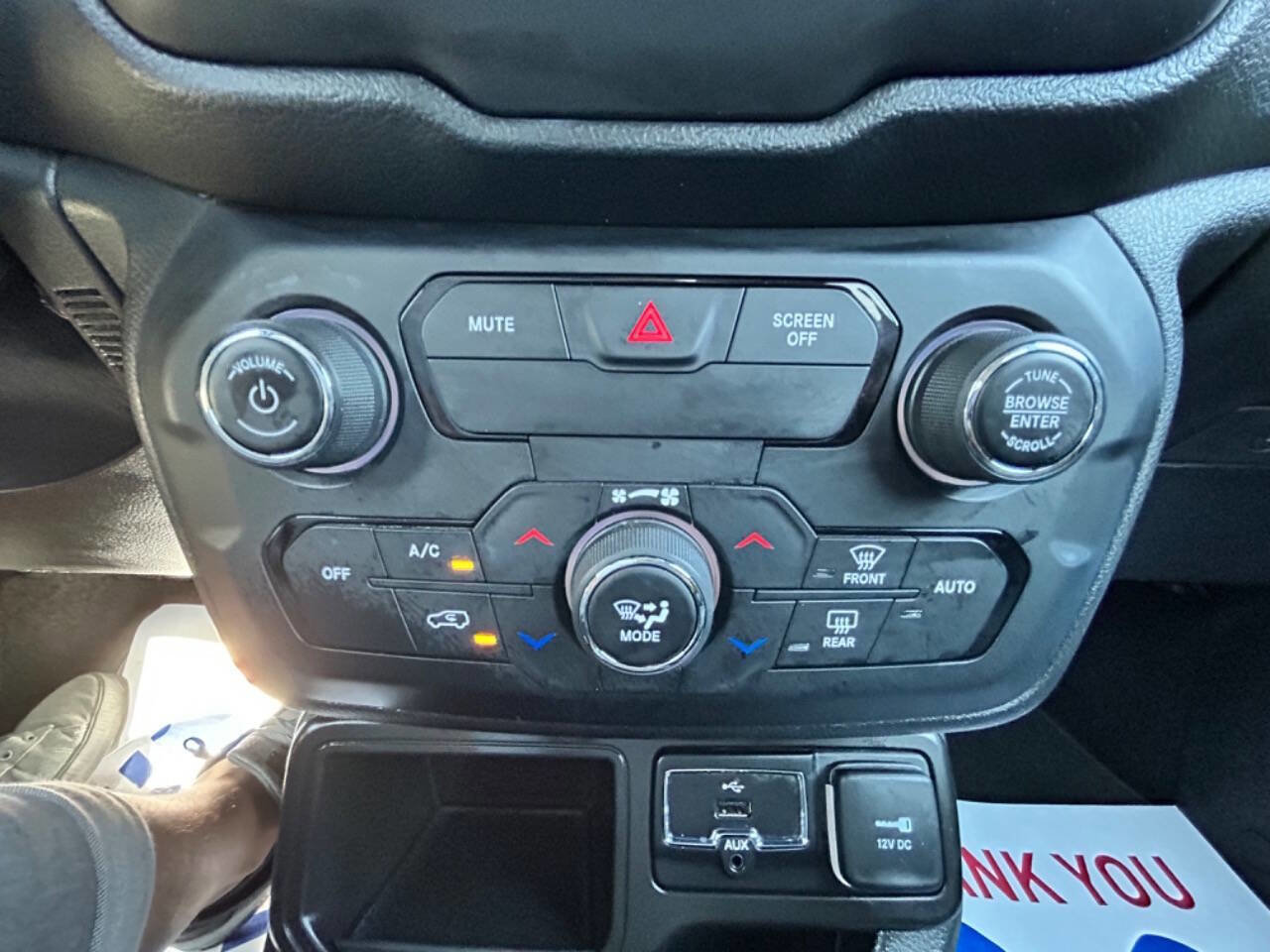 Used 2020 Jeep Renegade Altitude image 21