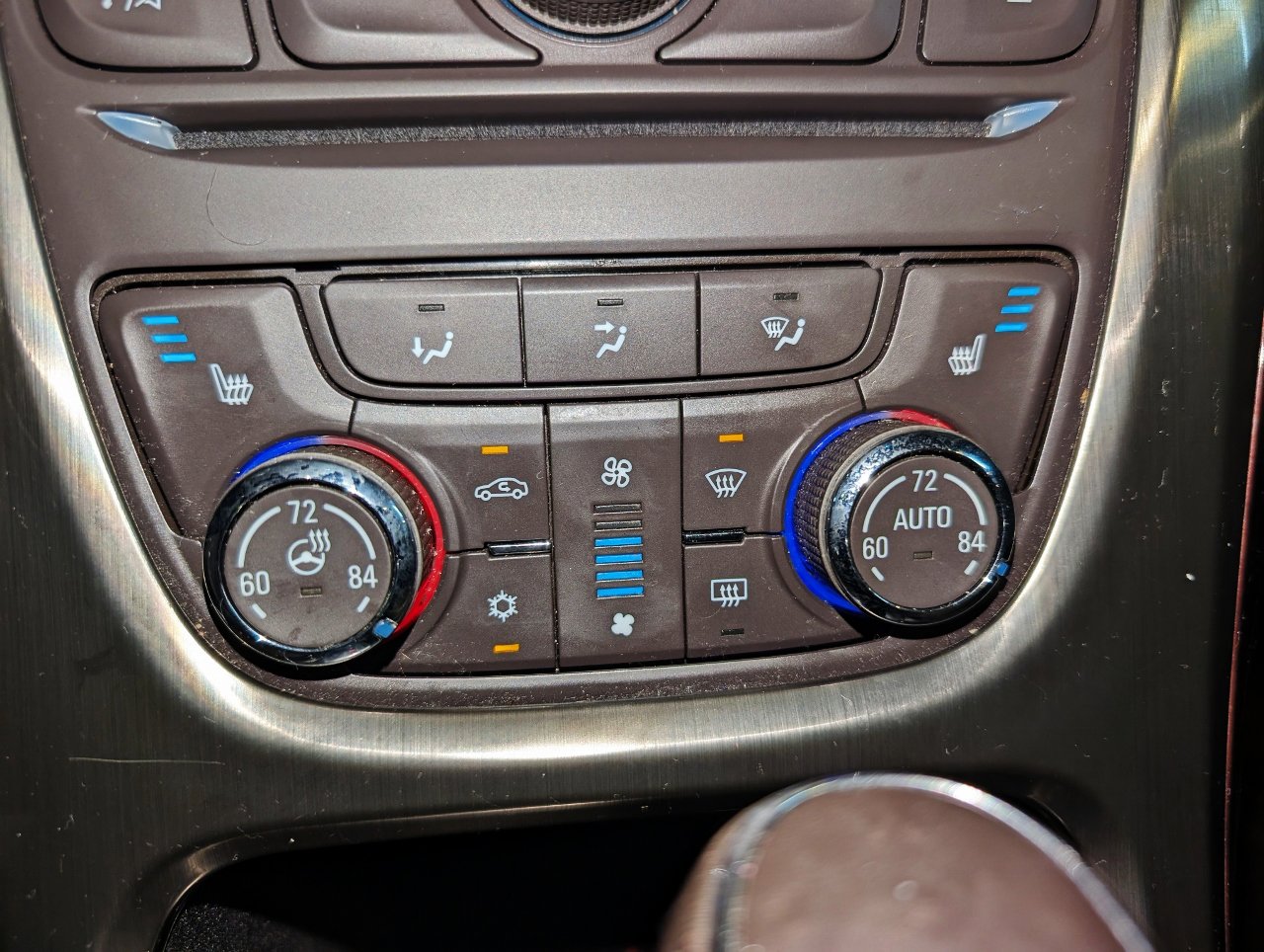 Used 2015 Buick Verano Leather w/ Experience Buick Package image 42