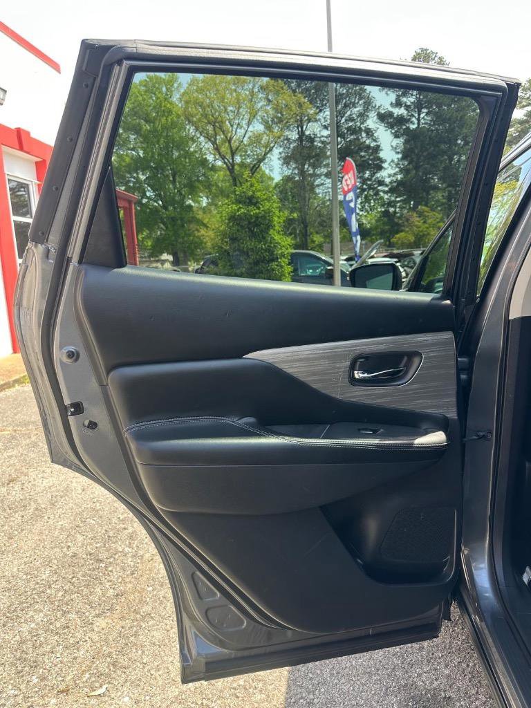 Used 2017 Nissan Murano SV FWD image 48