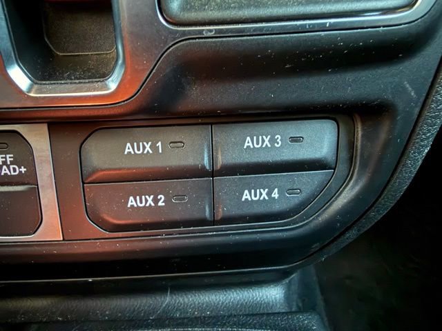 Used 2024 Jeep Wrangler Willys image 26