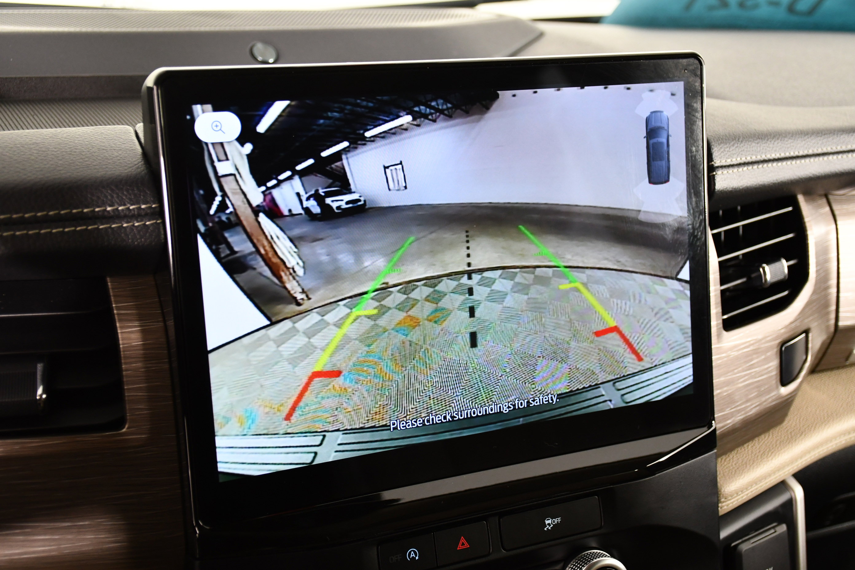 Used 2024 Ford Expedition Limited image 20