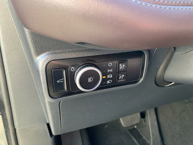 Certified 2025 Ford Explorer Platinum image 20