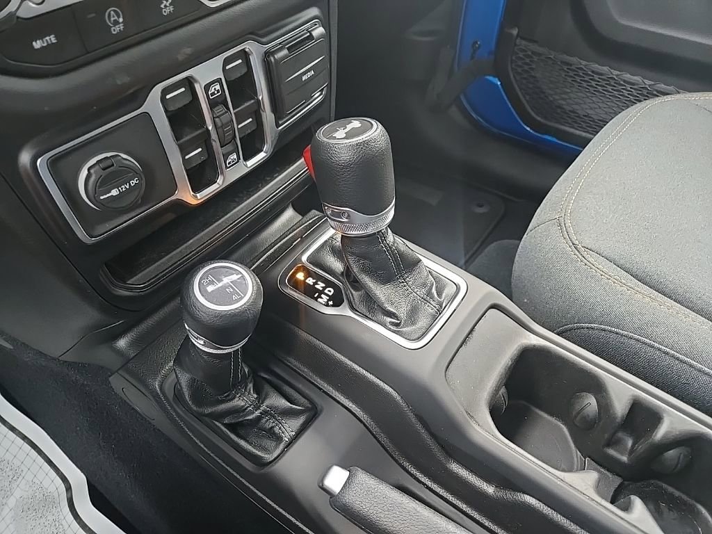 Used 2024 Jeep Wrangler Sahara w/ Technology Group AWD/4WD image 62