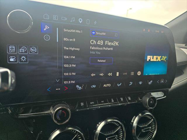 Used 2024 Chevrolet Blazer EV LT AWD/4WD image 28