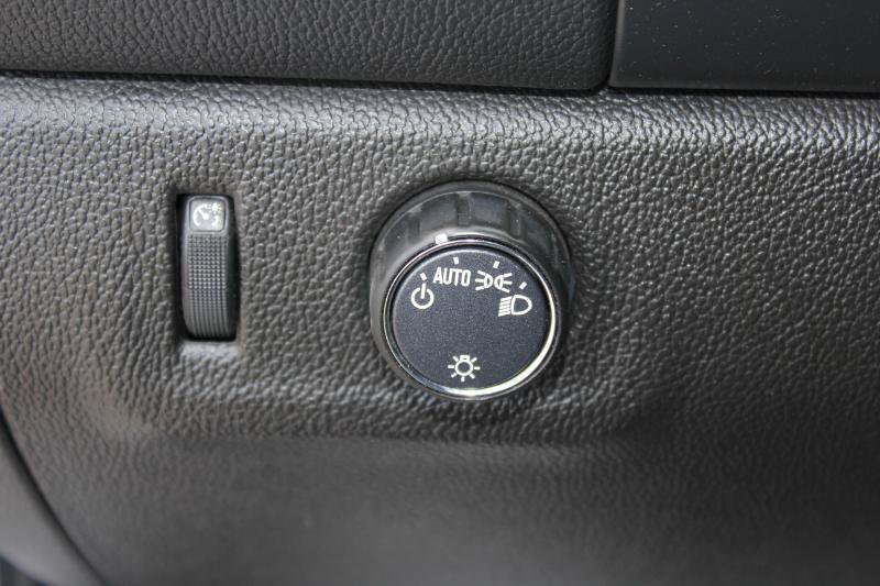Used 2022 Chevrolet Colorado LT w/ Fleet Safety Package RWD image 17