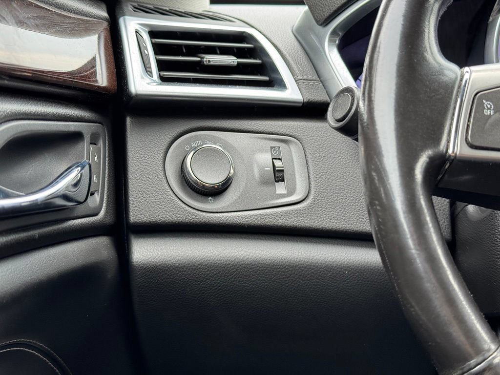 Used 2012 Cadillac SRX Luxury AWD/4WD image 34