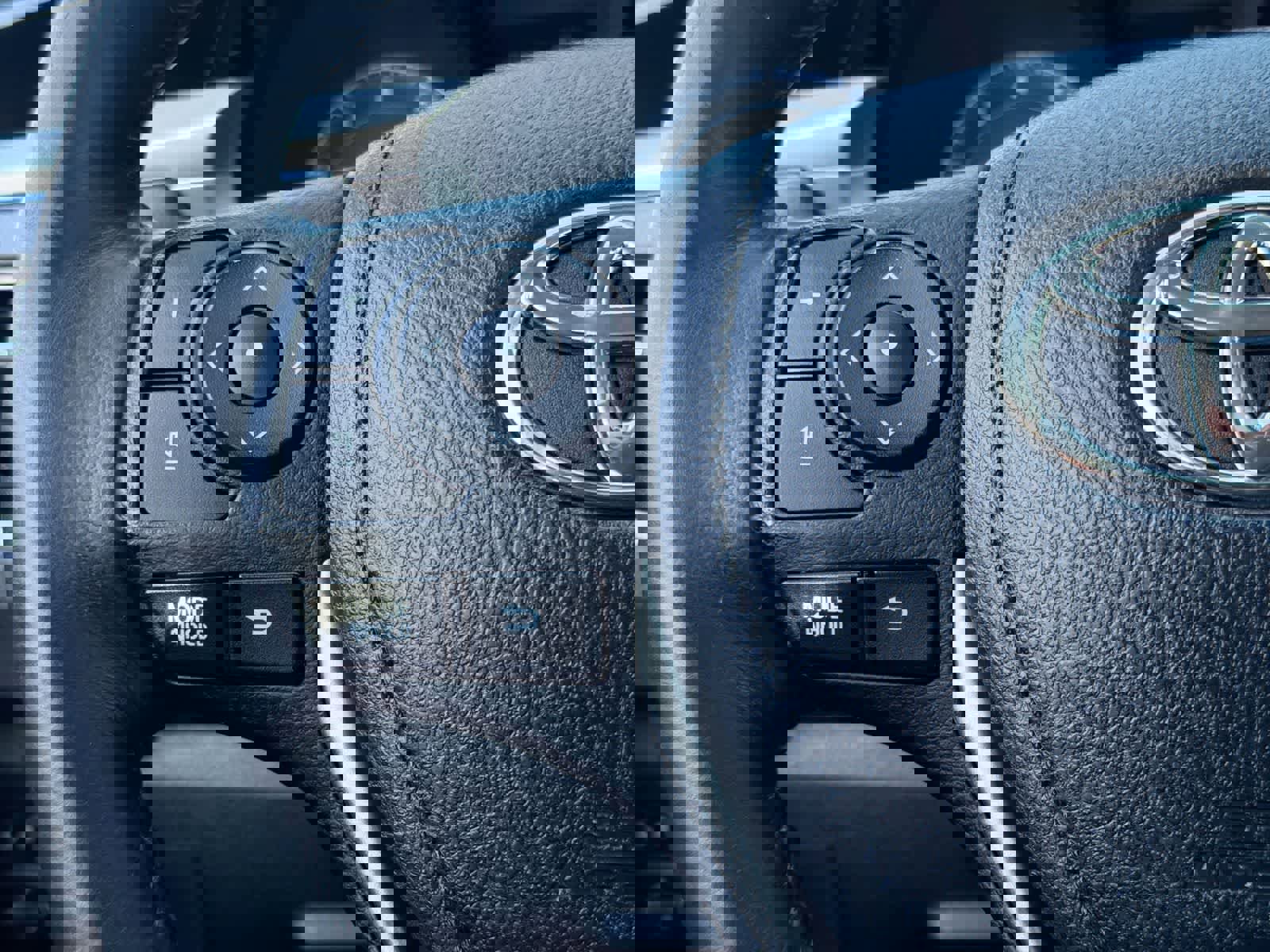 Used 2015 Toyota Corolla S Premium FWD image 25