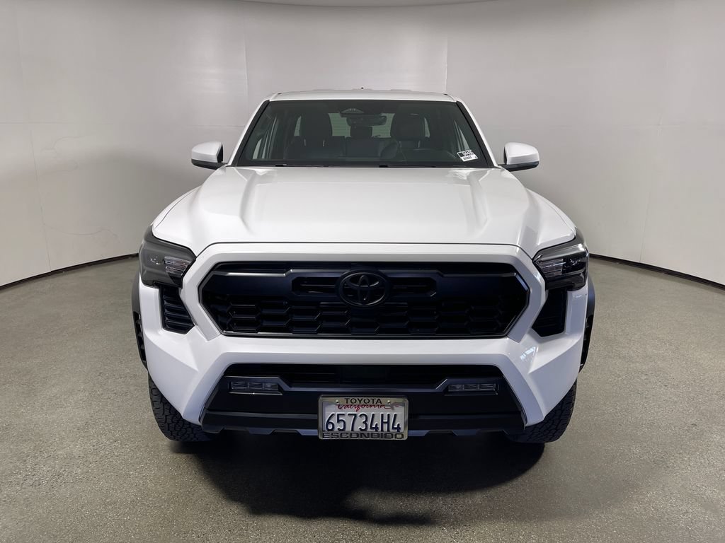 Certified 2025 Toyota Tacoma TRD Off-Road AWD/4WD image 8