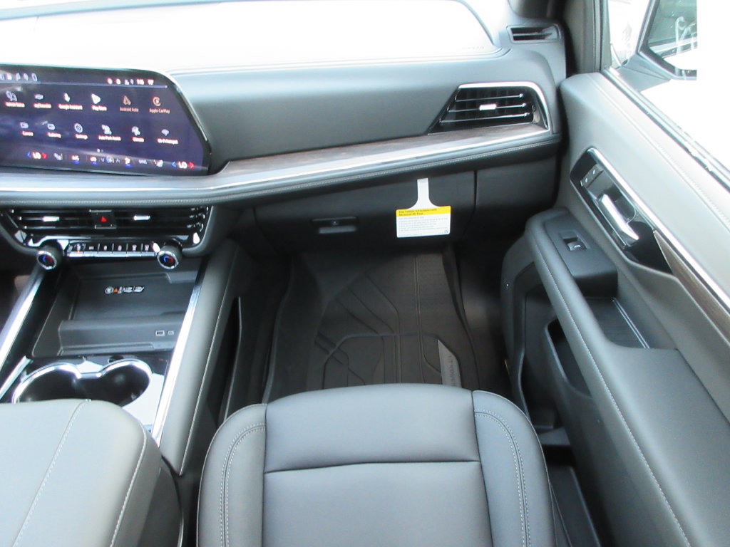 New 2026 Chevrolet Suburban Z71 w/ Z71 Off-Road Package AWD/4WD image 18