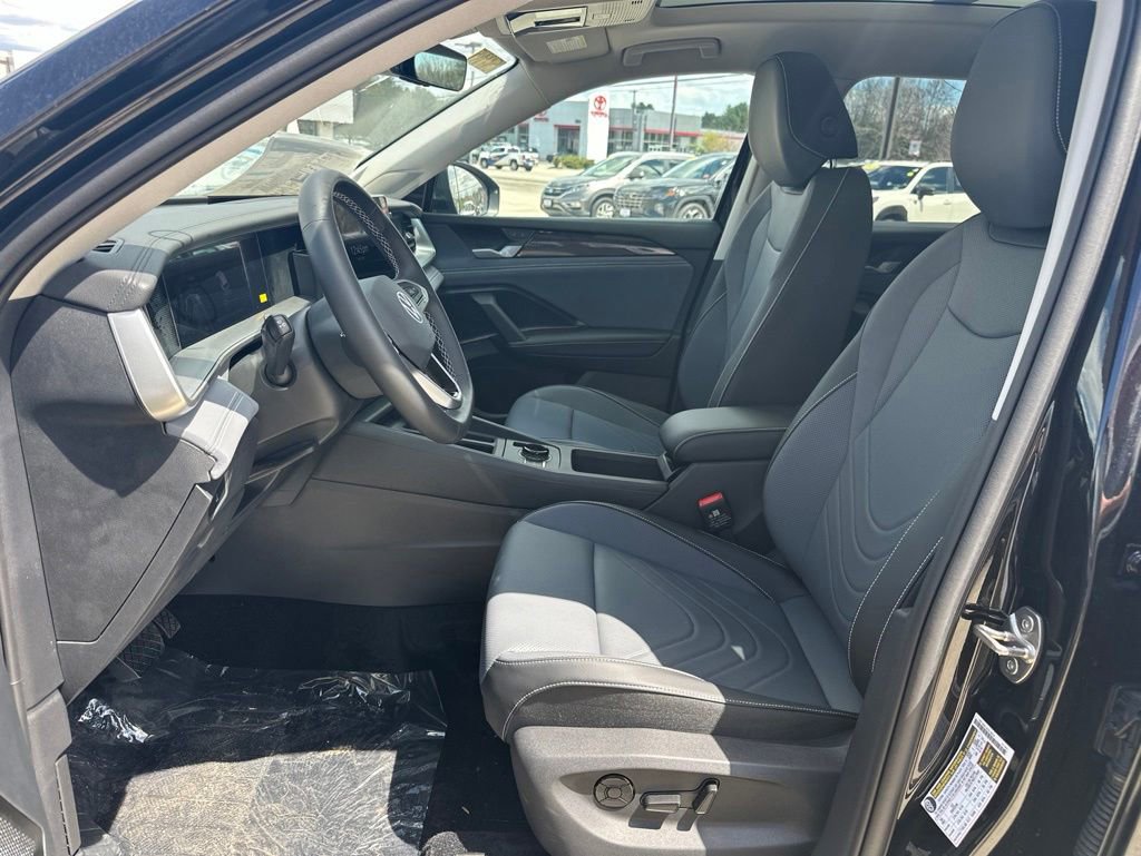 New 2026 Volkswagen Tiguan SE AWD/4WD image 9