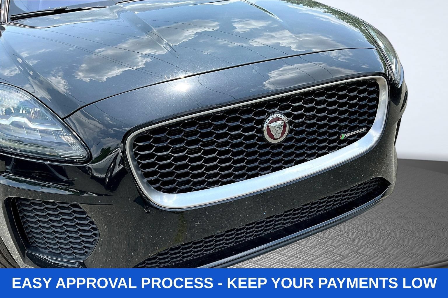Used 2019 Jaguar E-PACE R-Dynamic SE AWD/4WD image 40