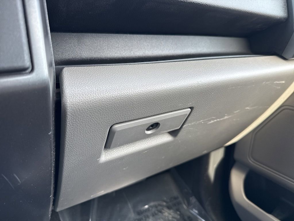 Used 2015 Ford F150 XLT w/ Equipment Group 301A Mid AWD/4WD image 29