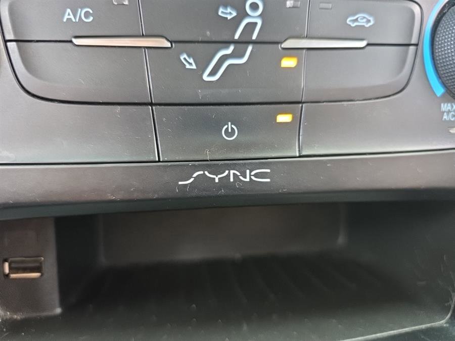 Used 2018 Ford Focus SE image 18