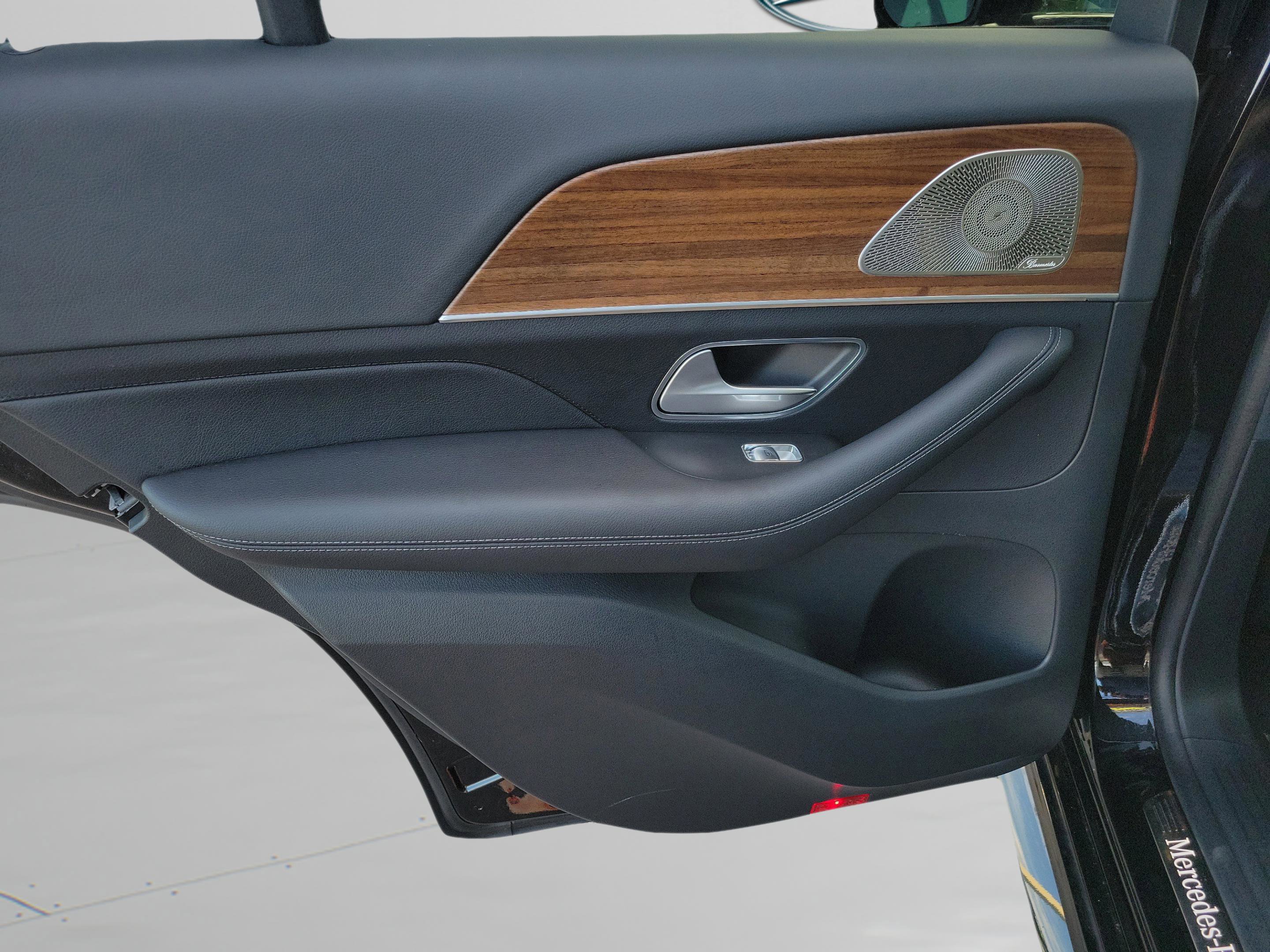 Certified 2025 Mercedes-Benz GLE 580 4MATIC image 11