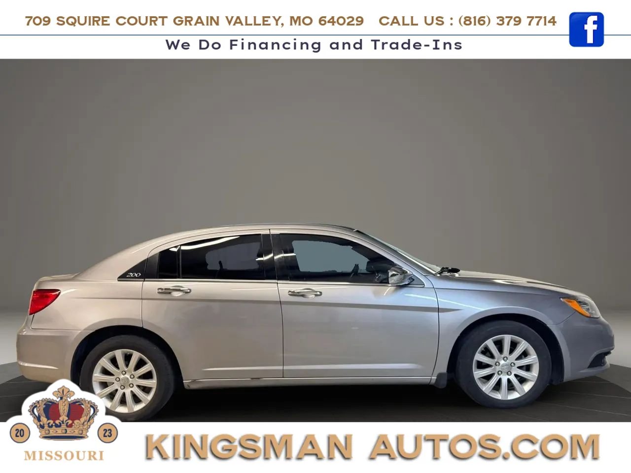 Used 2013 Chrysler 200 Limited FWD image 3
