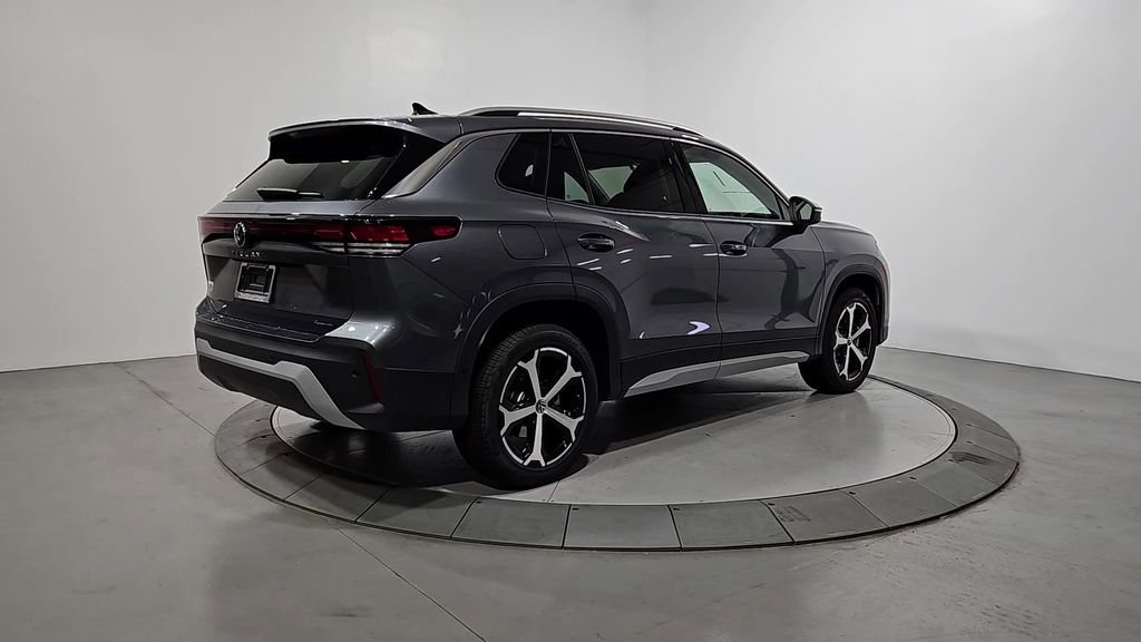 New 2026 Volkswagen Tiguan SE image 5