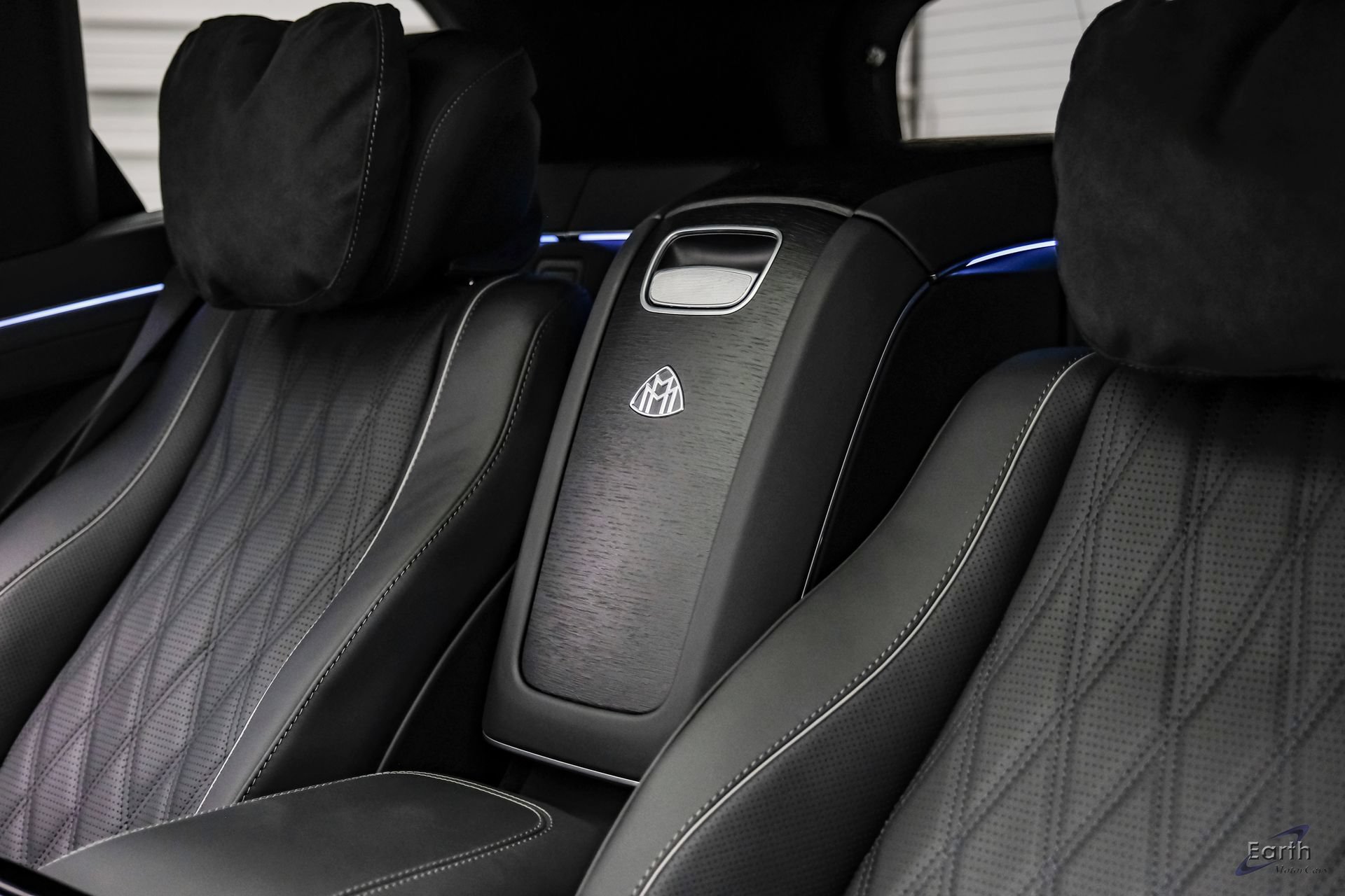 Used 2024 Mercedes-Benz Maybach GLS 600 4MATIC image 97