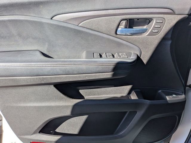 Used 2022 Honda Ridgeline RTL image 10