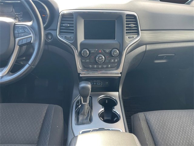 Used 2020 Jeep Grand Cherokee Laredo image 11