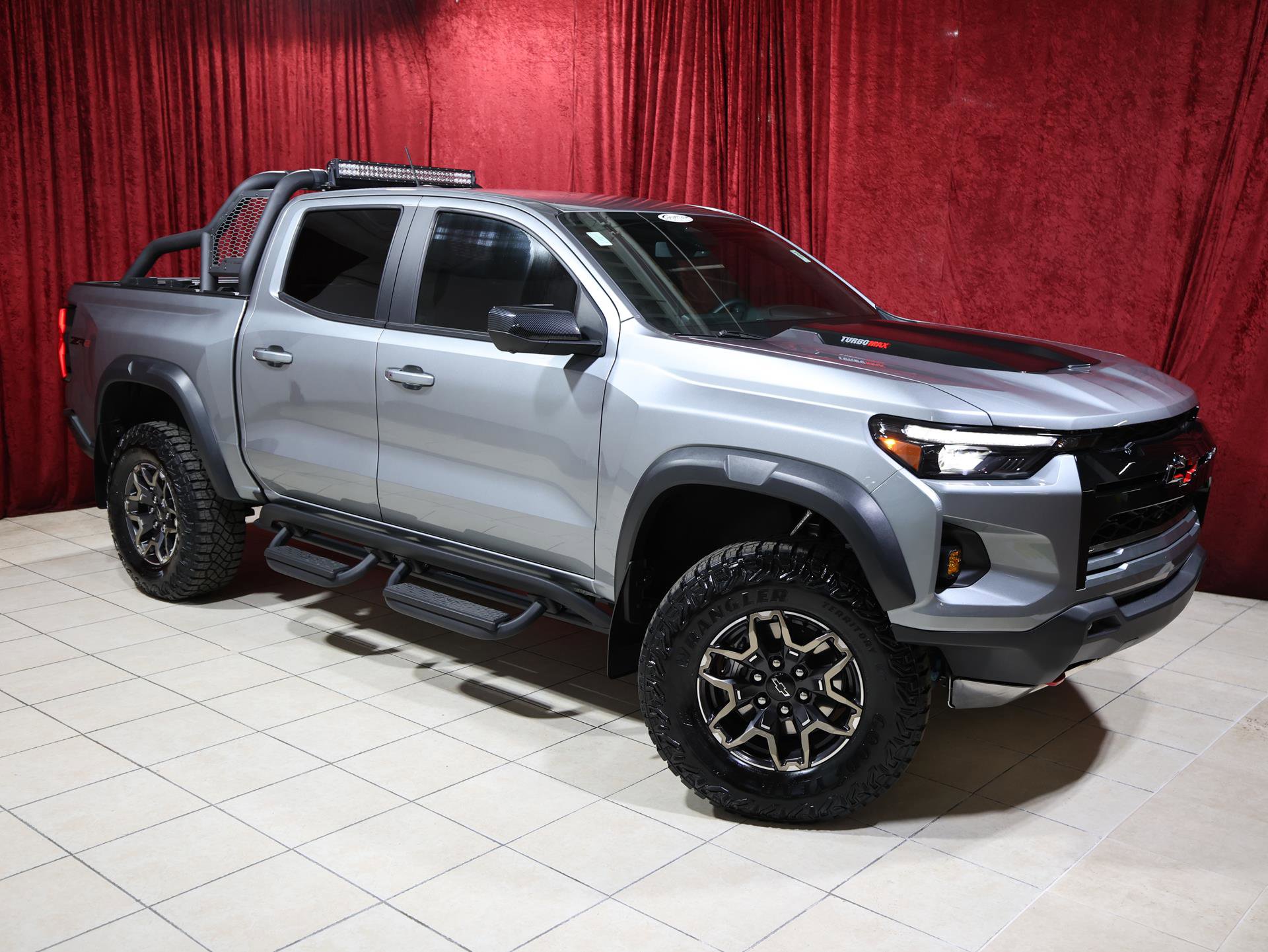 Used 2024 Chevrolet Colorado ZR2 w/ Technology Package image 2