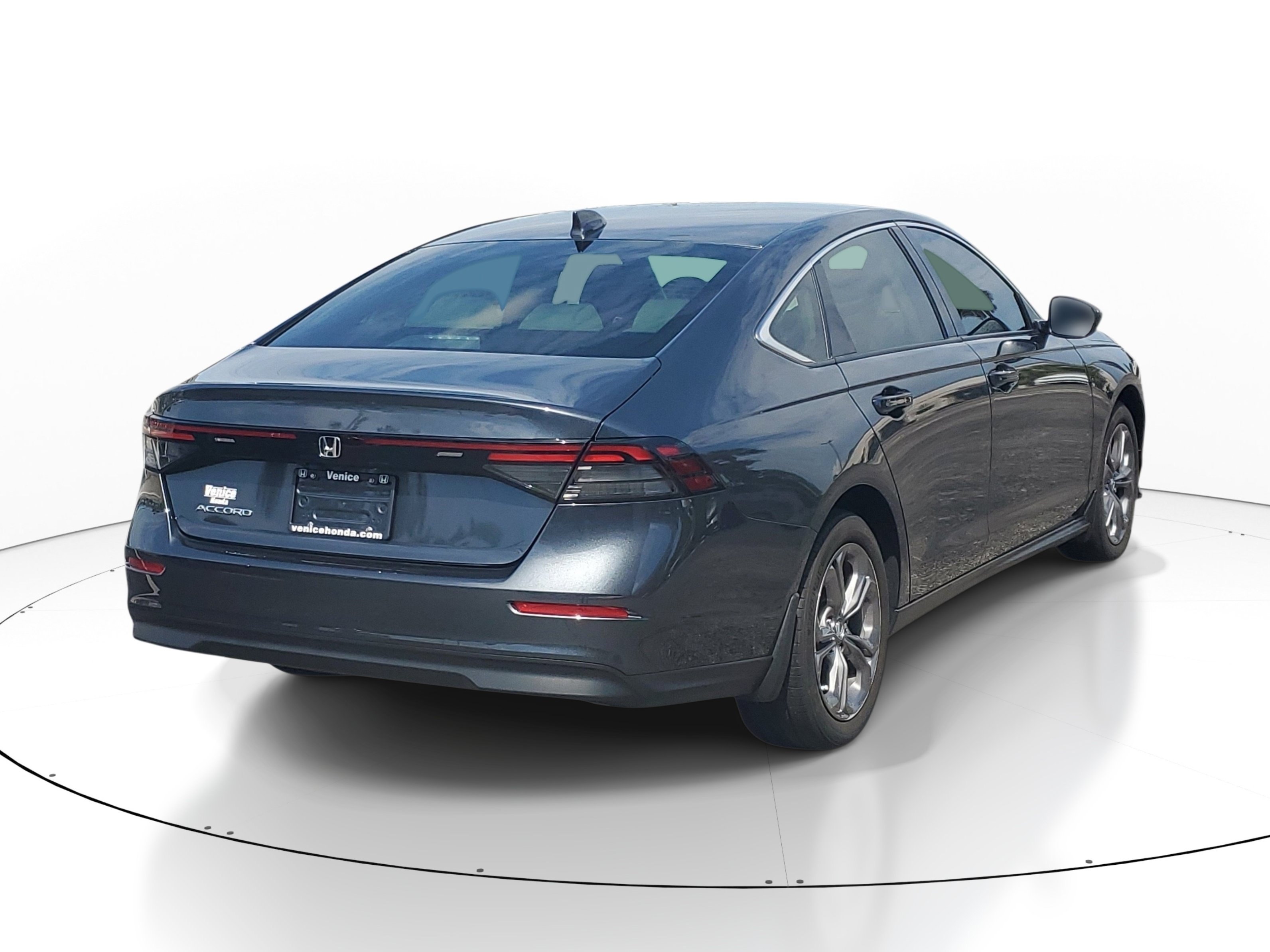 Used 2024 Honda Accord EX image 6