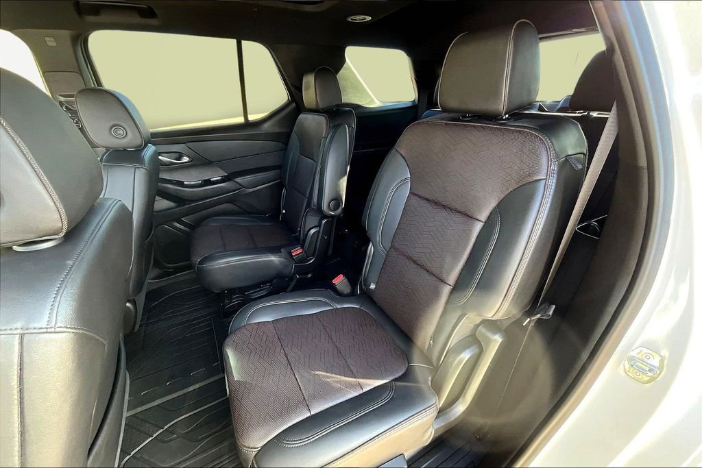 Used 2023 Chevrolet Traverse High Country w/ LPO, Floor Liner Package image 28