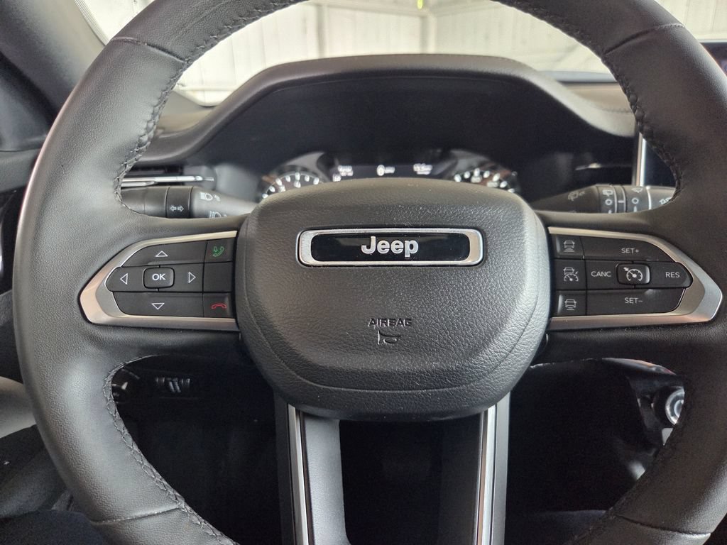 Certified 2023 Jeep Compass Limited AWD/4WD image 7