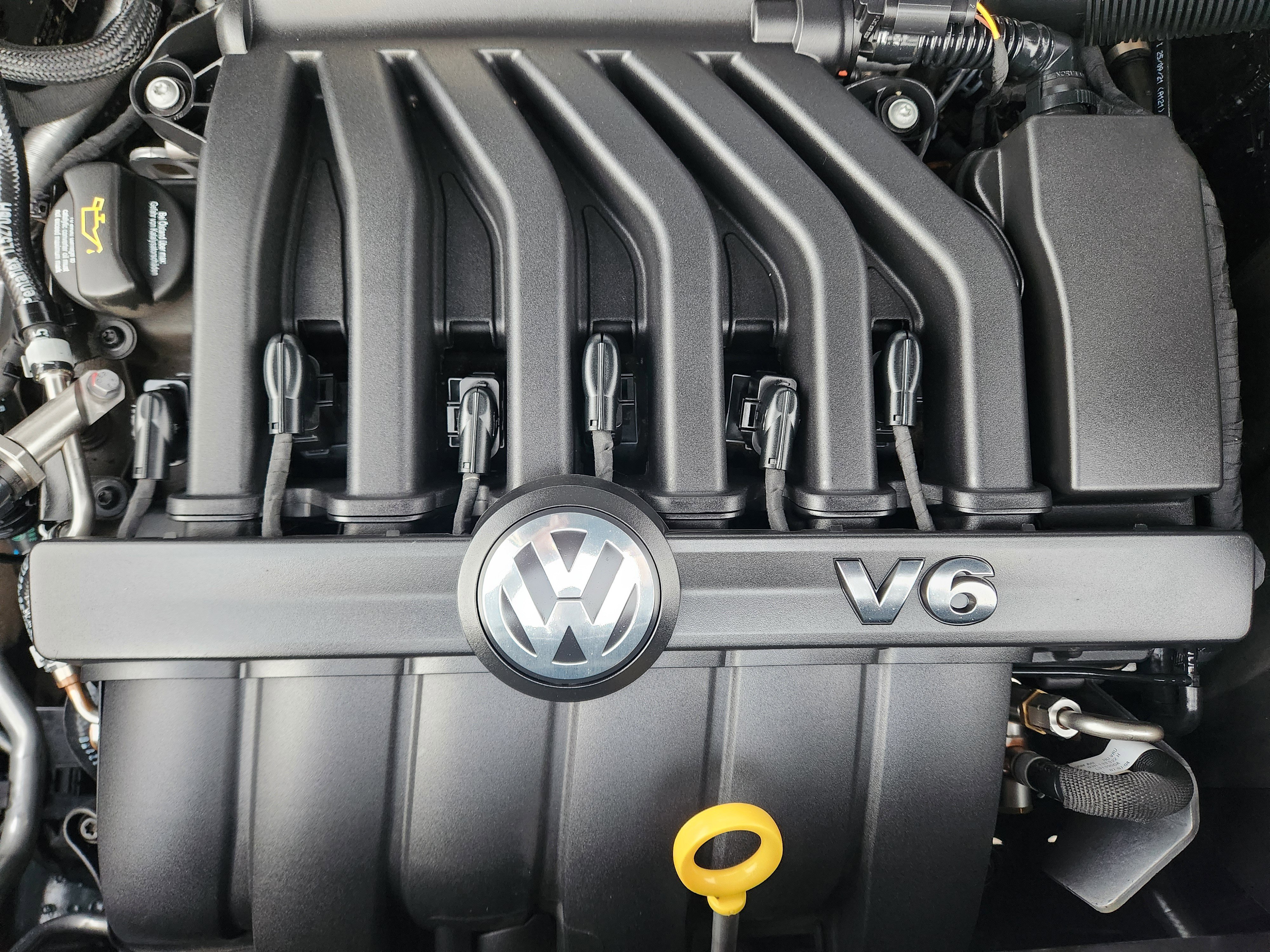 Certified 2022 Volkswagen Atlas SEL Premium image 25