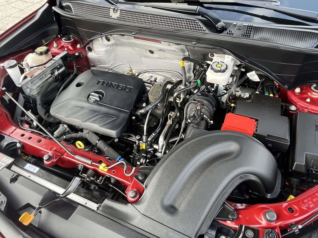 Certified 2023 Buick Encore GX Select w/ Sport Touring Package image 9