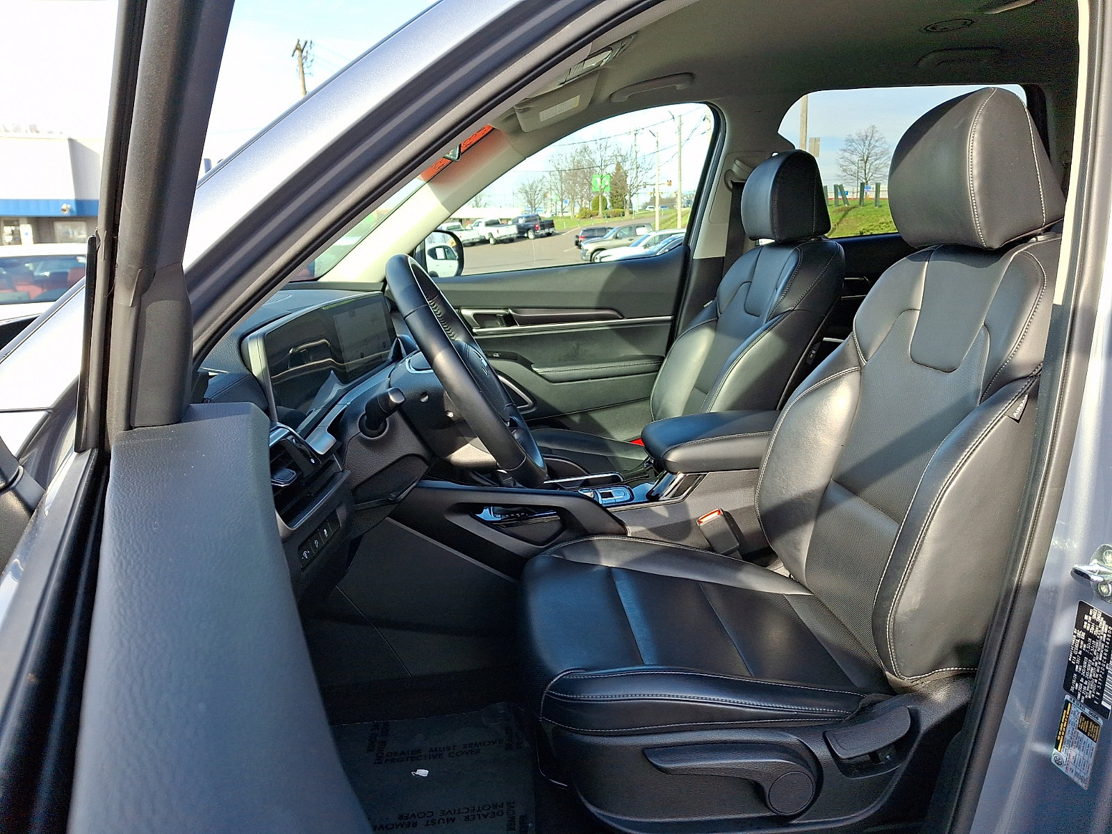 Used 2024 Kia Telluride LX AWD/4WD image 14