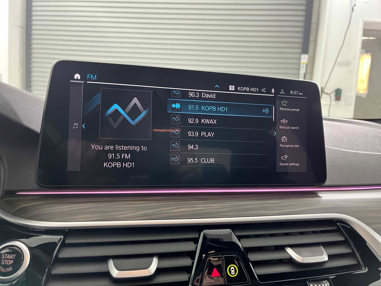 Used 2023 BMW 530e xDrive w/ Premium Package AWD/4WD image 18