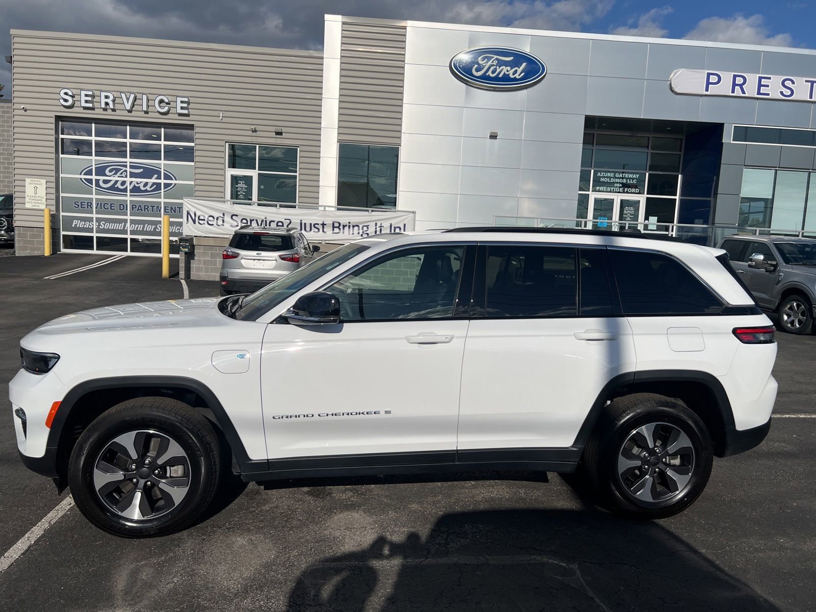 Used 2024 Jeep Grand Cherokee Limited 4xe AWD/4WD image 5
